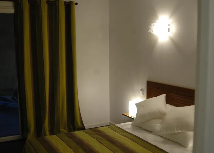 Croissant De Lune 3*