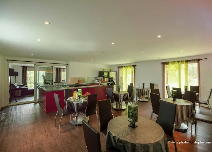 Croissant De Lune 3*